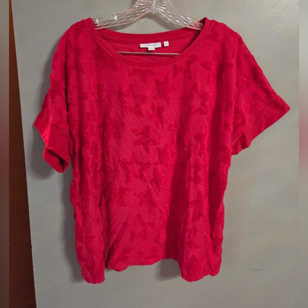 Chico's Red Star Pattern Short Sleeve Top
